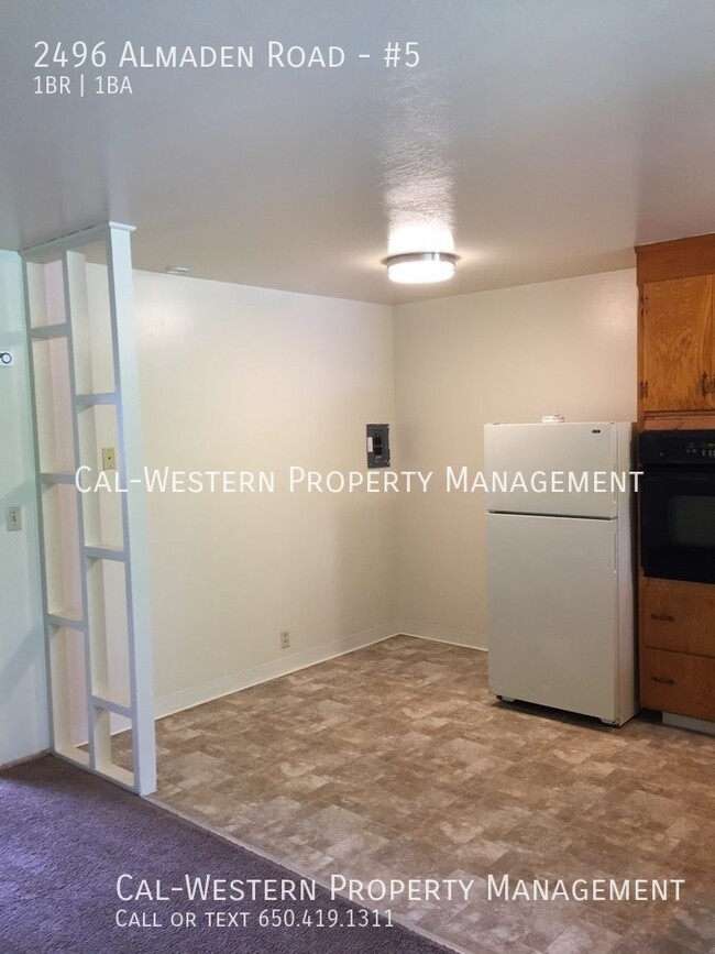 Building Photo - 1 bed 1 bath upstairs apartment in Willow ...