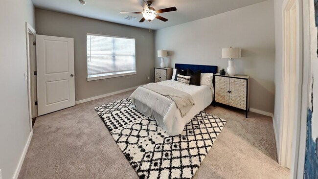Building Photo - Open Floor Plan 4 Bed 2 Bath Home in Newalla on 1.31 Acre Lot!