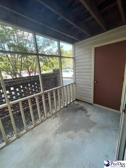 Building Photo - 701 Coventry Ln