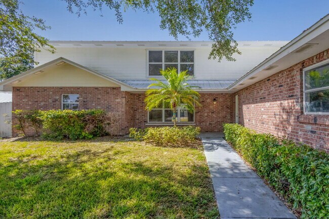 Building Photo - 8888 SE Colony St