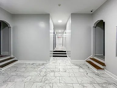 Building Photo - 5800 N 16th St