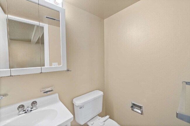 Building Photo - 3-Bedroom with A Flex Room Multi-Level Home with Fresh Paint, Refreshed Deck, and Multiple Living...
