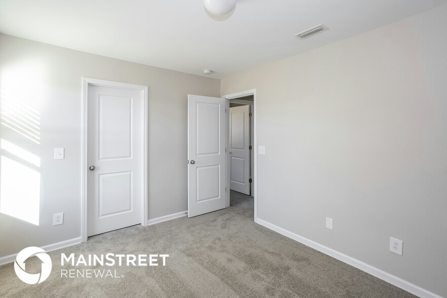 Building Photo - 13026 Hill Pine Rd