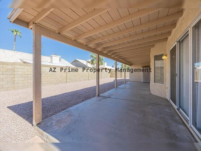 Building Photo - 4326 E Encinas Ave