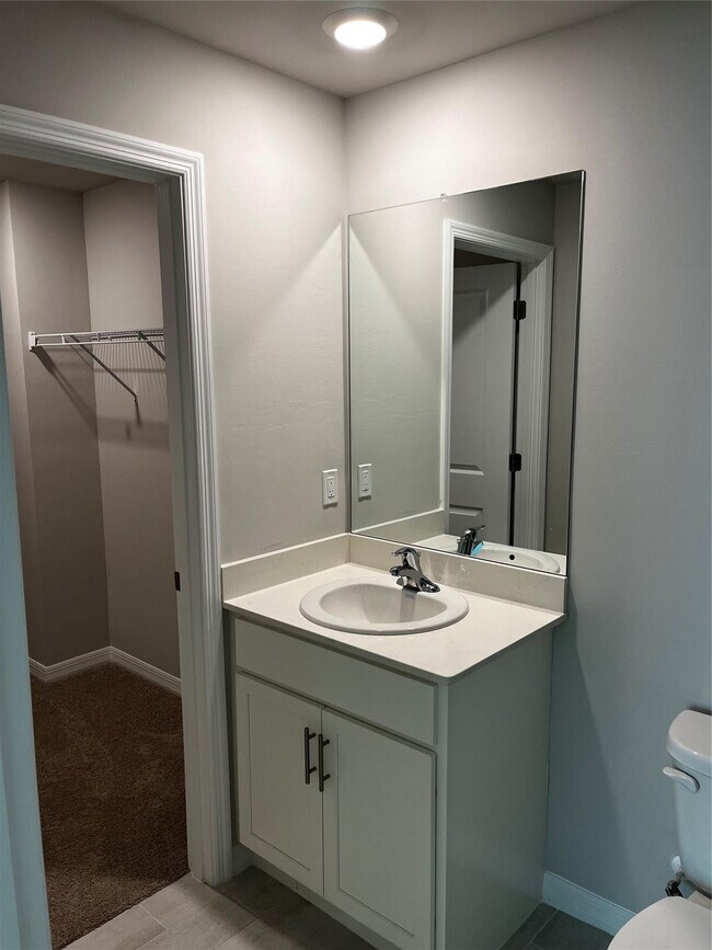 Building Photo - 2807 34th St W