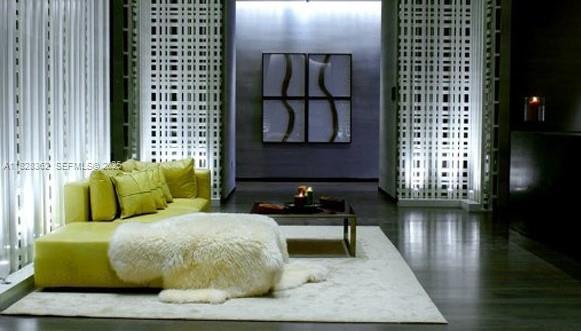 Building Photo - 1830 S Ocean Dr