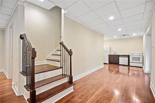 Building Photo - 2710 Margaret Mitchell Dr NW