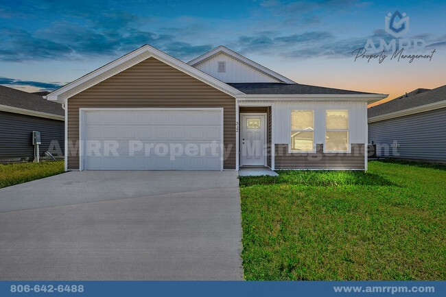 Building Photo - Charming 4-Bedroom Home – Space, Style, an...