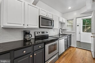 Building Photo - 1400 Oglethorpe St NW