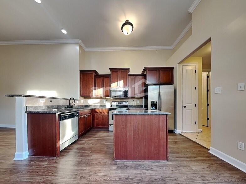 Building Photo - 7965 River Mist Dr