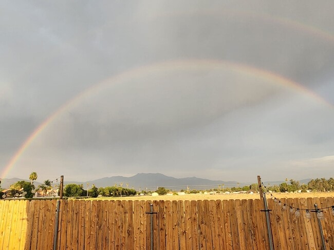 Building Photo - 1066 Gloria Dr