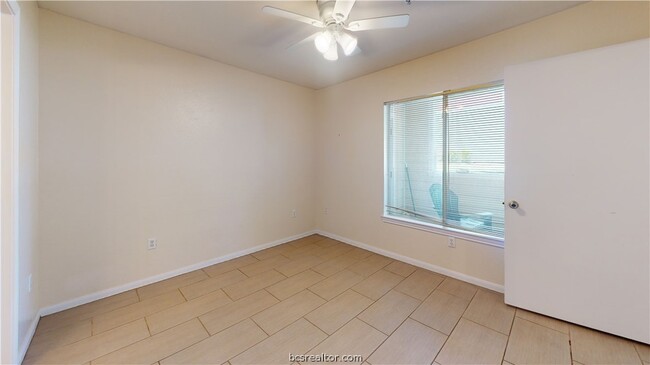 Building Photo - 529 Southwest PKWY Unit 102