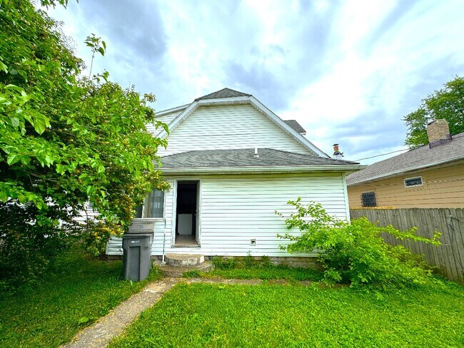 Building Photo - 616 N Exeter Ave