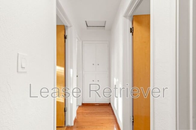 Building Photo - 1265 Slayton Dr