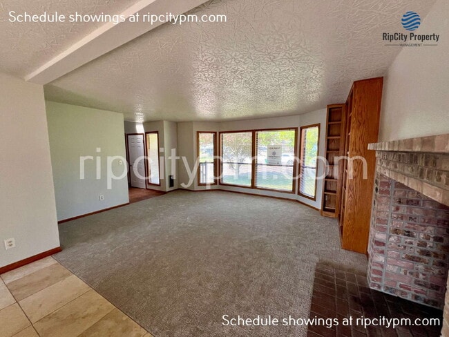 Building Photo - 13241 SW 64th Ave