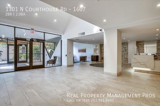 Building Photo - 1301 N Courthouse Rd