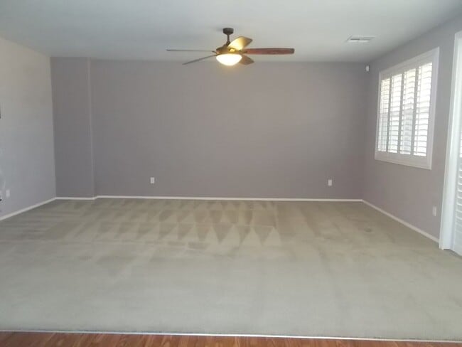 Building Photo - Spacious 3-Bedroom Cul-de-Sac Home in Prime Location