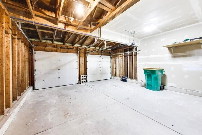 Building Photo - 2219 Rossiter Pkwy