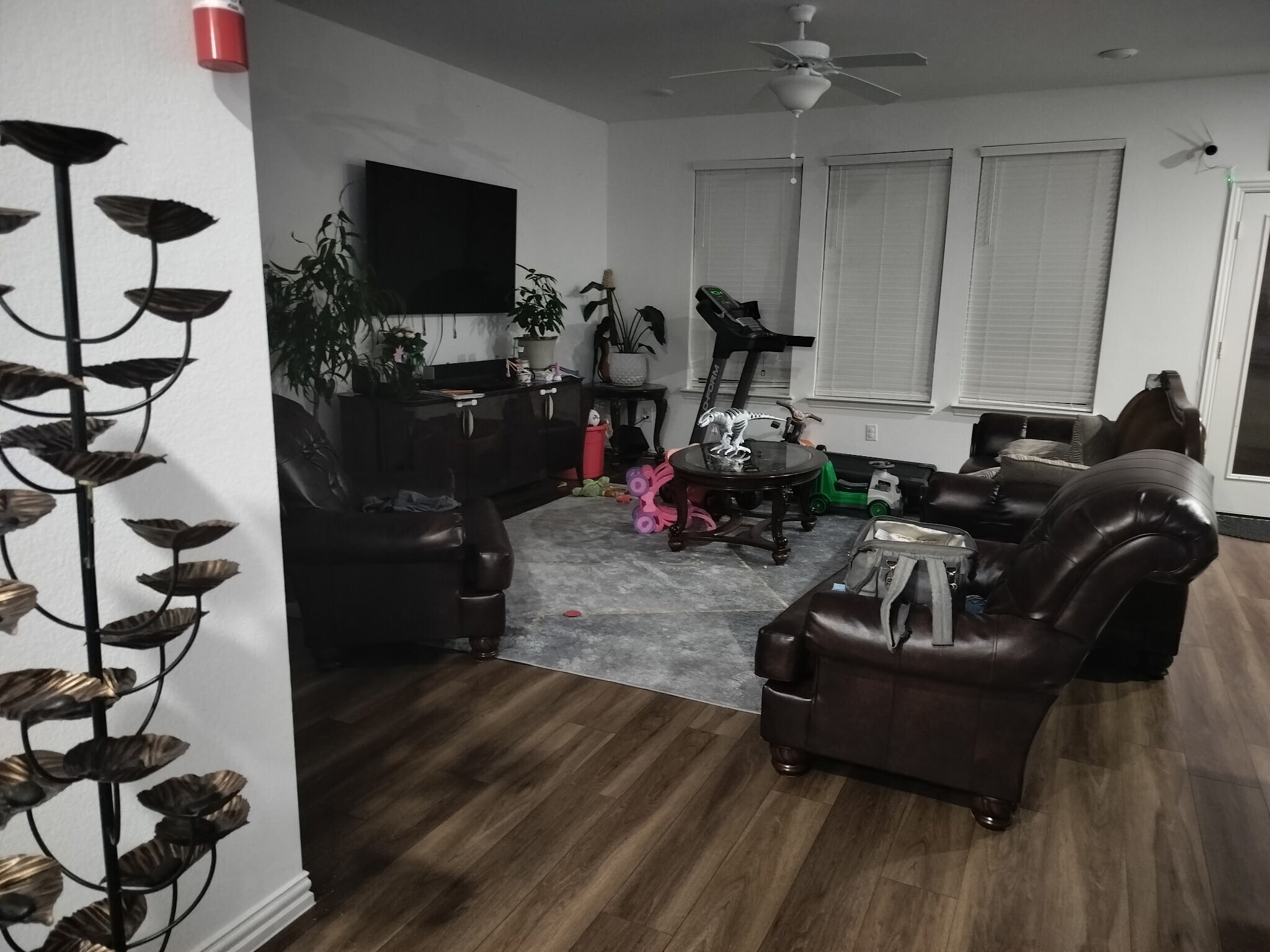 Building Photo - 505 Virginia Way