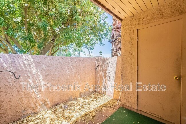 Building Photo - 1942 S Emerson