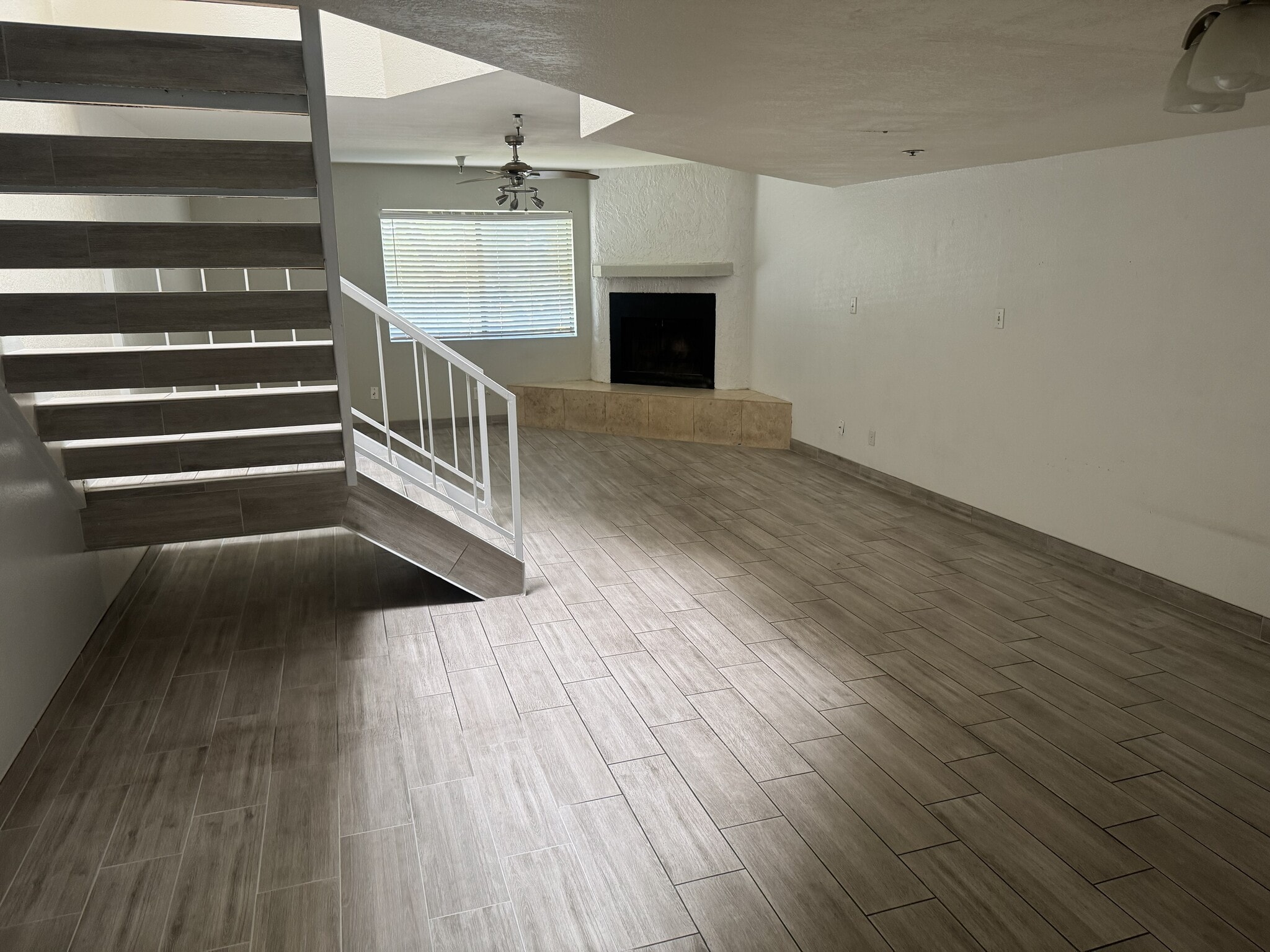 Building Photo - 2615 N Hayden Rd