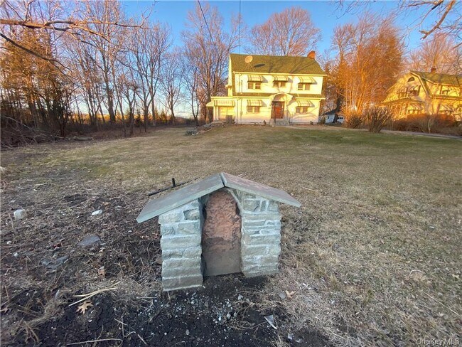 Building Photo - 130 NY-17K