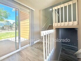 Building Photo - 7475 Waterwheel St