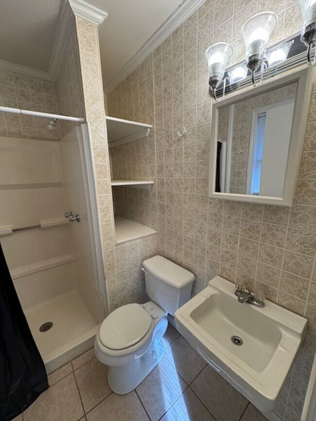 Building Photo - Piner Road