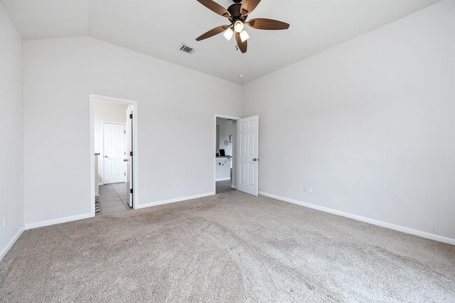 Building Photo - 14925 Gray Ridge Ln