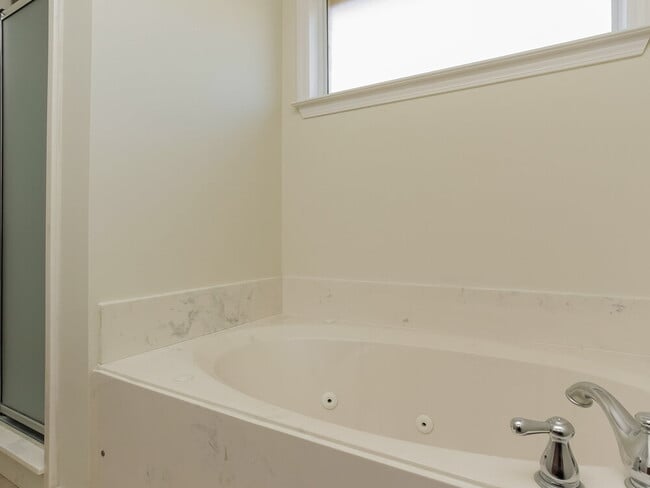 Building Photo - 85 Caitlyn Geneva Cove