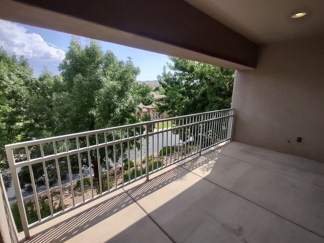 Building Photo - Desirable Black Rock Condo - Quite/Peaceful