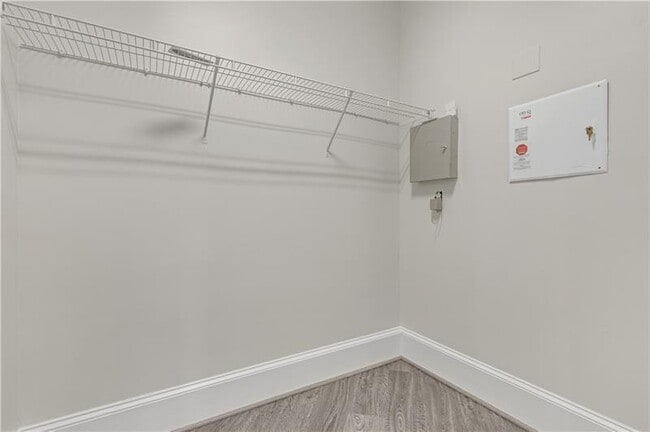 Building Photo - 2762 Durham Dr NE