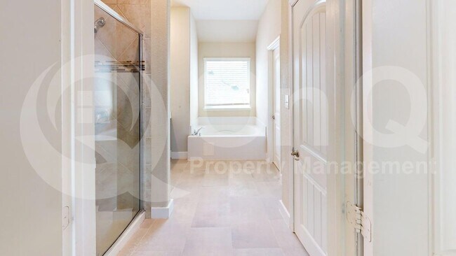 Building Photo - 9905 Prairie Dog Ln