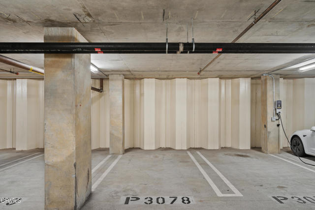 Building Photo - 1155 S Grand Ave