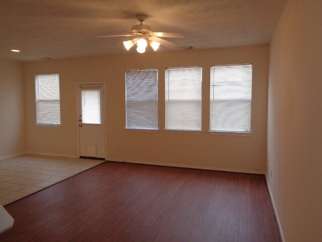 Building Photo - 6155 Morningshire Ln