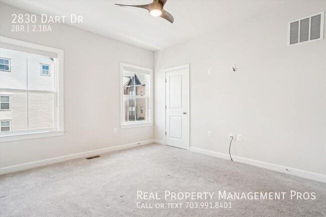 Building Photo - 2830 Dart Dr