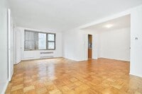 Building Photo - 310 Lenox Rd