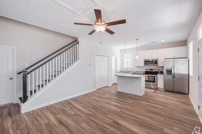 Building Photo - 1501 Flatwood St