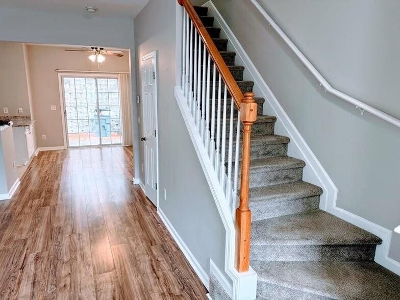 Building Photo - 940 Prestwyck Ct