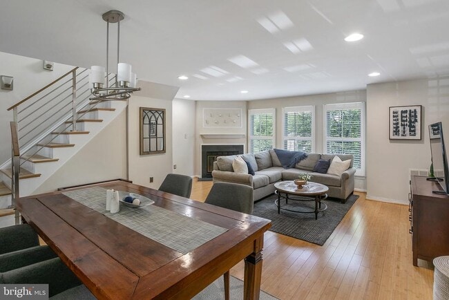 Building Photo - 7433 Hatherleigh Ct