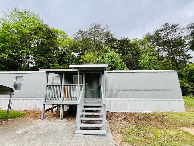 Building Photo - 3200 South Dug Gap Road