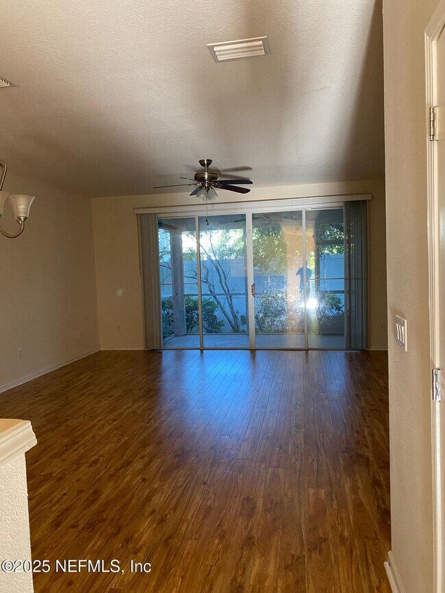 Building Photo - 4204 Crownwood Dr