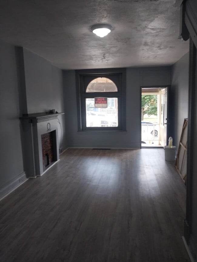 Building Photo - 1231 Buttonwood St