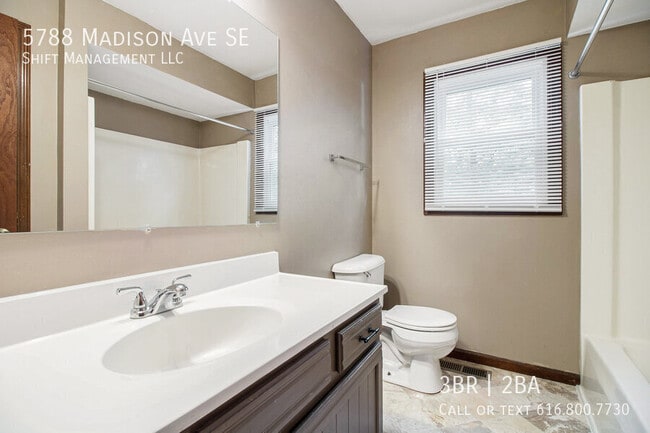 Building Photo - 5788 Madison Ave SE