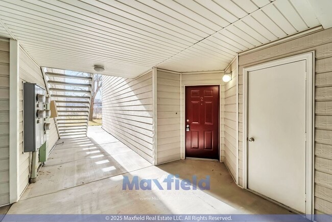 Building Photo - Stoney Brook Condos Unit #2 - 2BD - 2BTH 1GAR