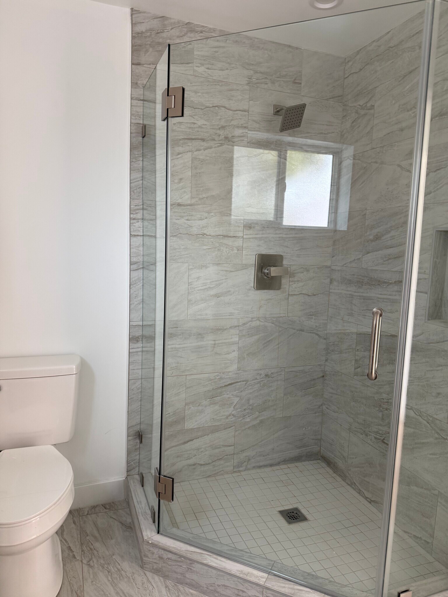 Building Photo - 2028 7th Ave