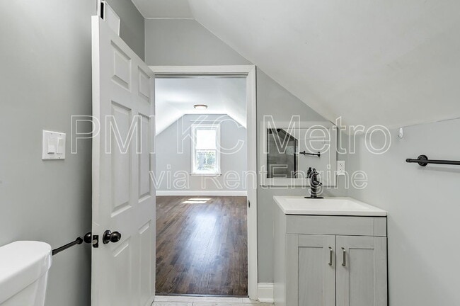 Building Photo - 8201 MO-9