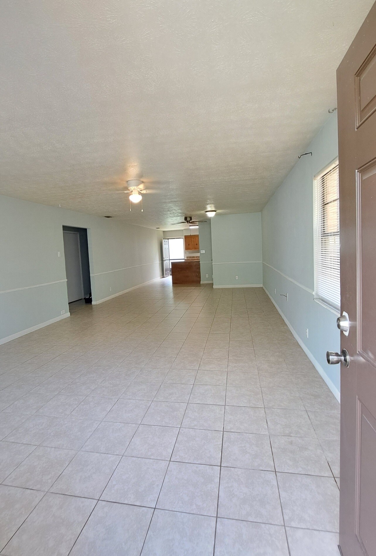 Building Photo - 3909 Ocean View Dr