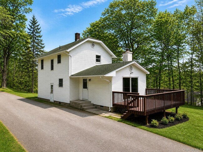Building Photo - 12 Old Turnpike Rd