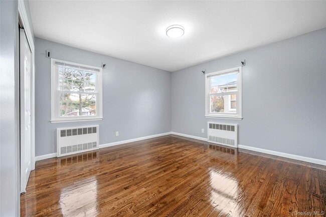 Building Photo - 22 Sandalwood Ave